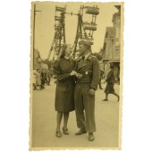 Stug Unteroffizier de la Wehrmacht avec sa dame.